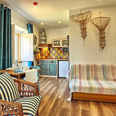 Bed and breakfast Ninho Saloio 4*